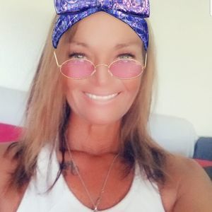 Meet your Posher, Joann